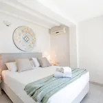 Tortuga Dafni Bay Diver's Paradise By 