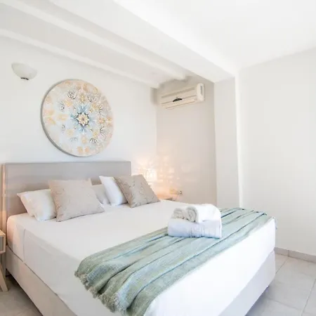 Tortuga Dafni Bay Diver's Paradise By 