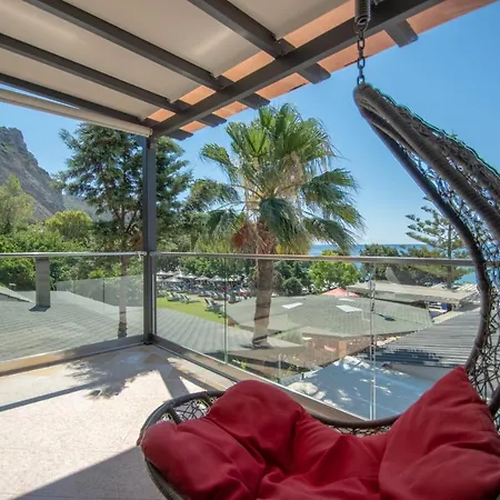Tortuga Dafni Bay Diver's Paradise By 