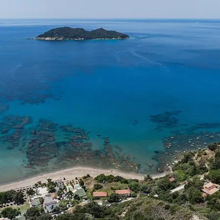 Tortuga Dafni Bay Diver's Paradise By 