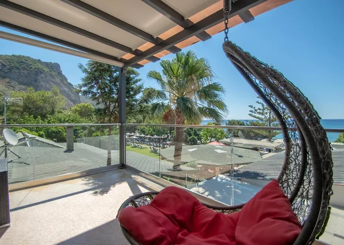 Tortuga Dafni Bay Diver's Paradise By 