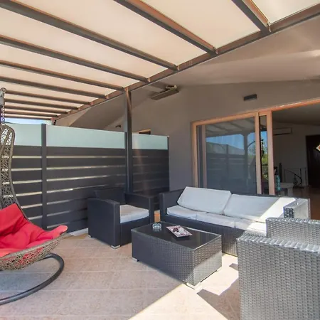 Tortuga Dafni Bay Diver's Paradise By 