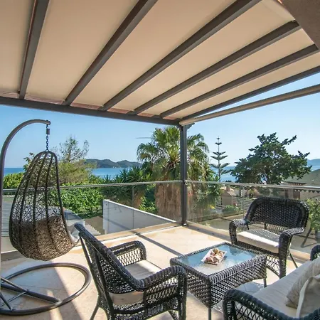 Tortuga Dafni Bay Diver's Paradise By 